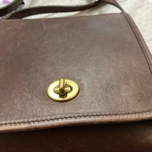 Coach vintage brown leather companion legacy messenger crossbody bag 9076